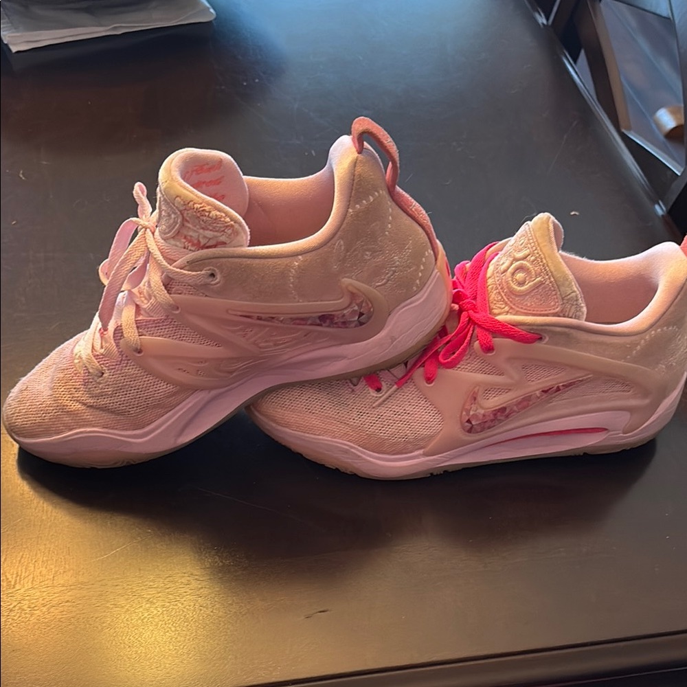 Nike KD Aunt Pearl
